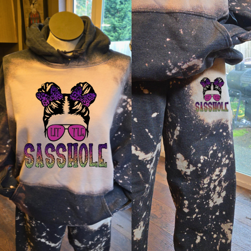 Sasshole sweatsuit