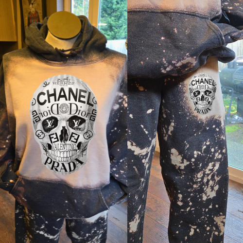 Skull design 2 sweatsuit